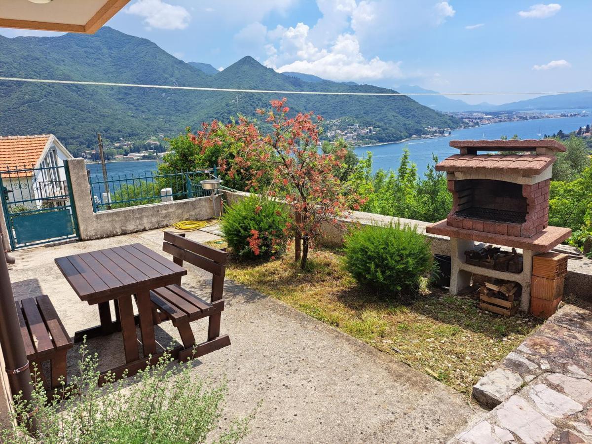 Holiday Home Sunny Hill Kamenari Exteriér fotografie
