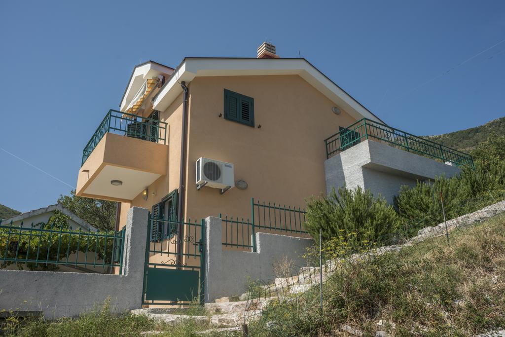 Holiday Home Sunny Hill Kamenari Pokoj fotografie