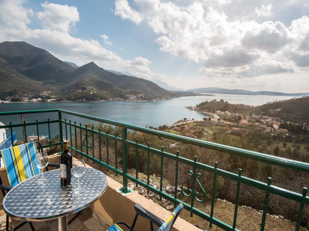 Holiday Home Sunny Hill Kamenari Pokoj fotografie