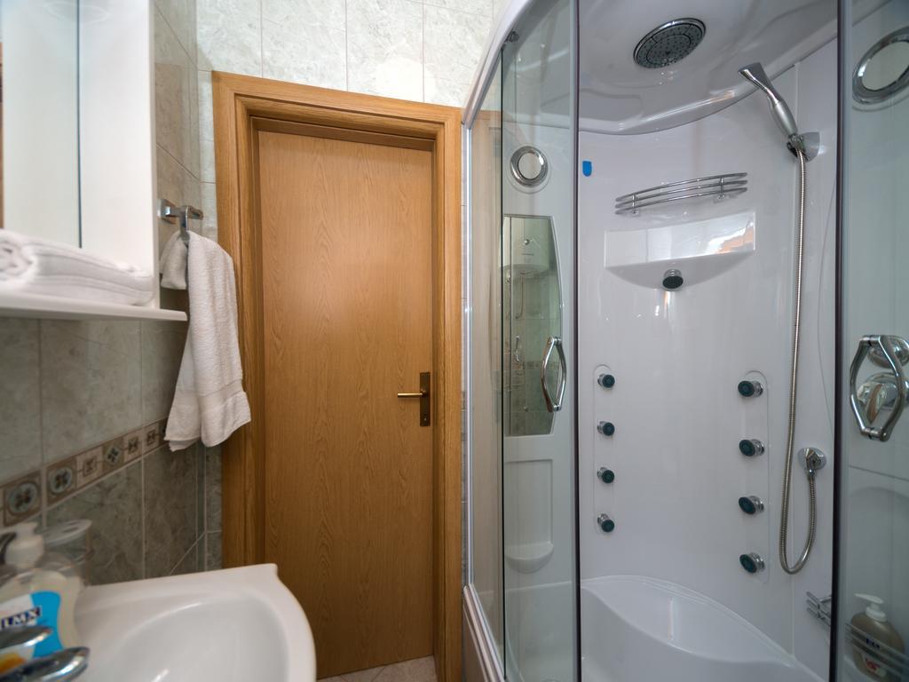 Holiday Home Sunny Hill Kamenari Pokoj fotografie