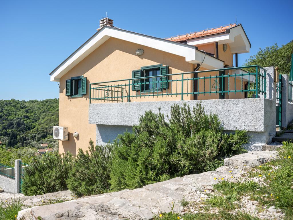 Holiday Home Sunny Hill Kamenari Exteriér fotografie